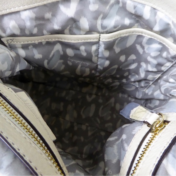 Aimee Kestenberg Lovers Lane Leather Expandable Backpack NWT Top Handle w Heart - Picture 10 of 15